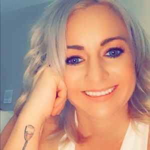 Meet your Posher, Elisha